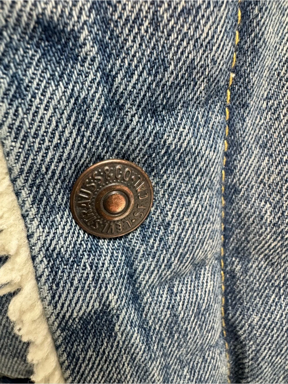 Levi's Men's Denim Type III Sherpa Lined Trucker Jacket EUC